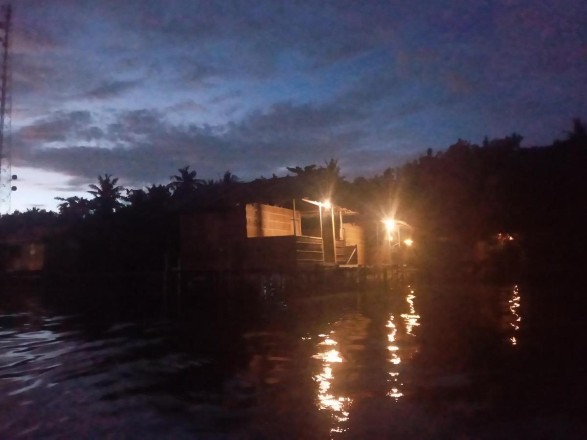 Arborek Diving Homestay R4 Besir エクステリア 写真