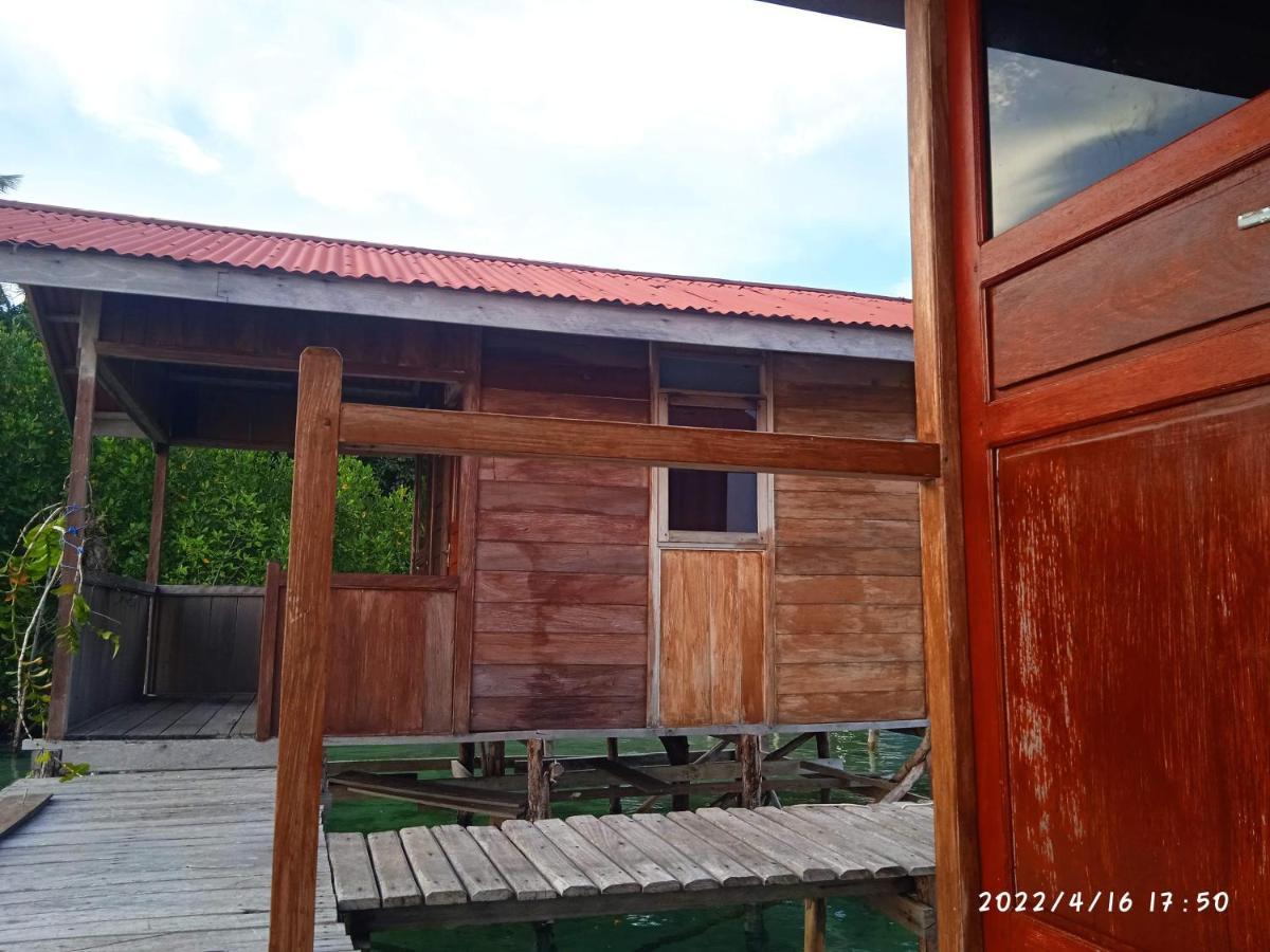 Arborek Diving Homestay R4 Besir エクステリア 写真