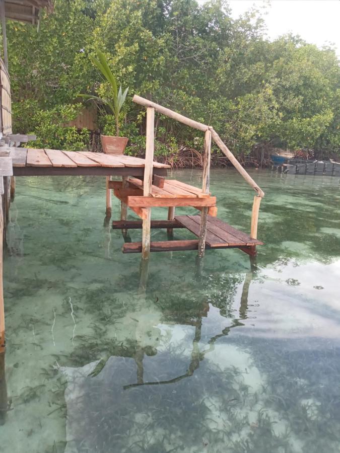 Arborek Diving Homestay R4 Besir エクステリア 写真